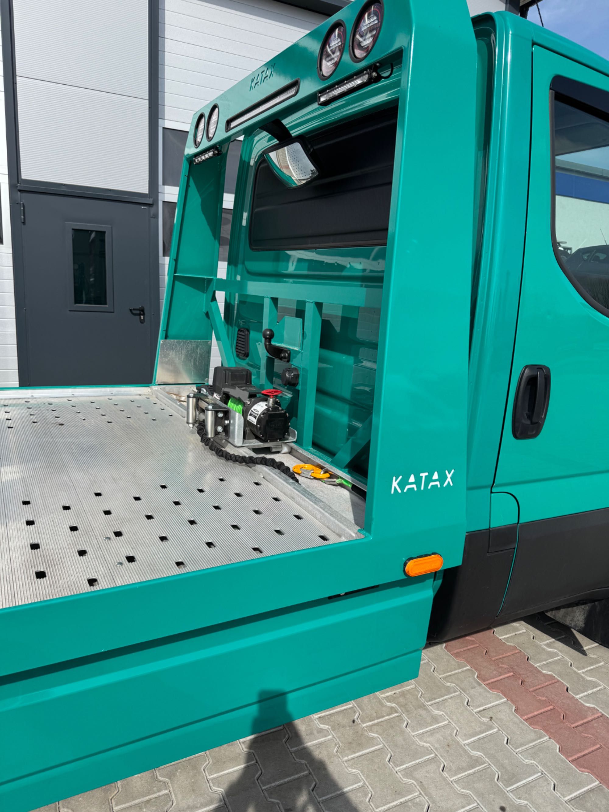 Iveco Daily Auto laweta 50C180  58 tys km 3.5t
