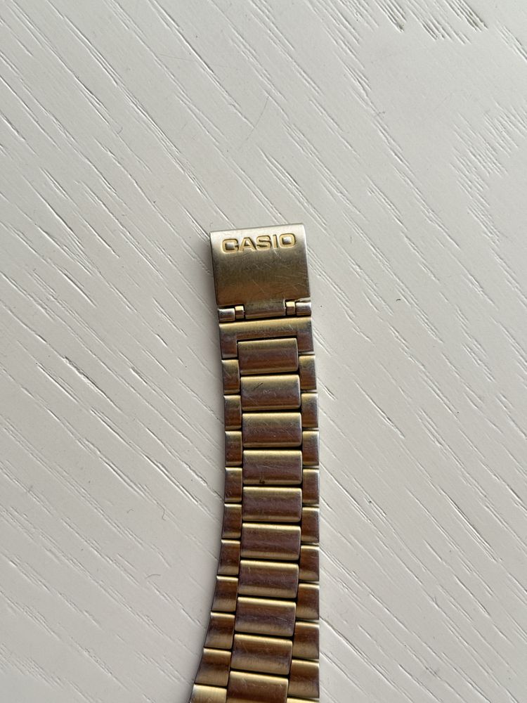 Casio Relógio Dourado