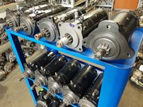 Rozrusznik Liebherr Cav Komatsu Hanomag Perkins alternator Jcb Cummins