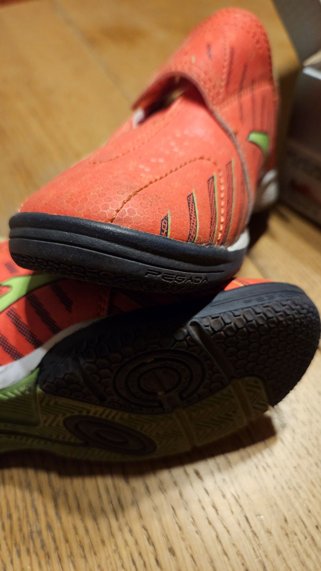 Buty do piłki  Joma r.31