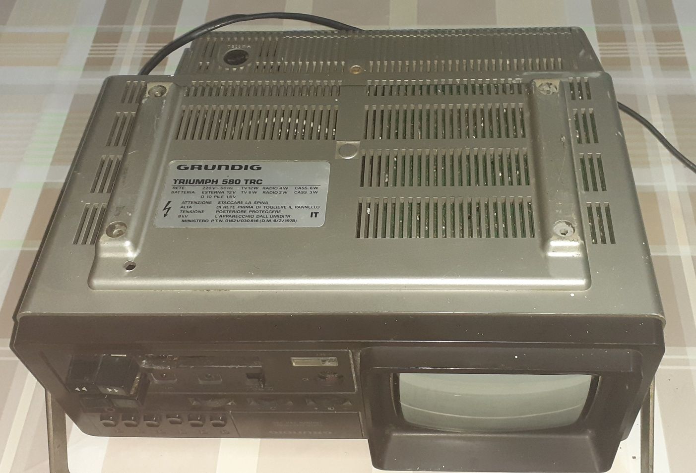 Rádio TV Grundig Triumph 580 TRC