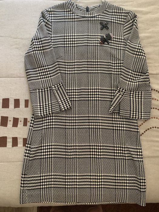Vestido preto e branco