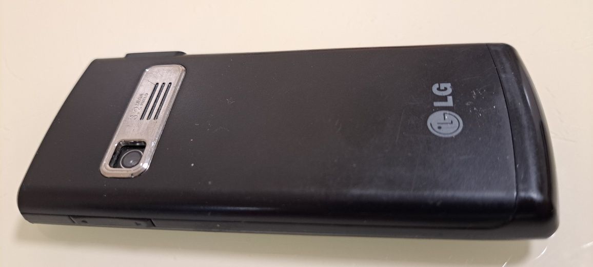 Мобильный телефон LG S310 Silver