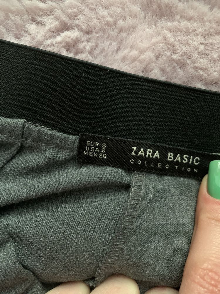 Класичні сірі брюки з білою смужкою Zara