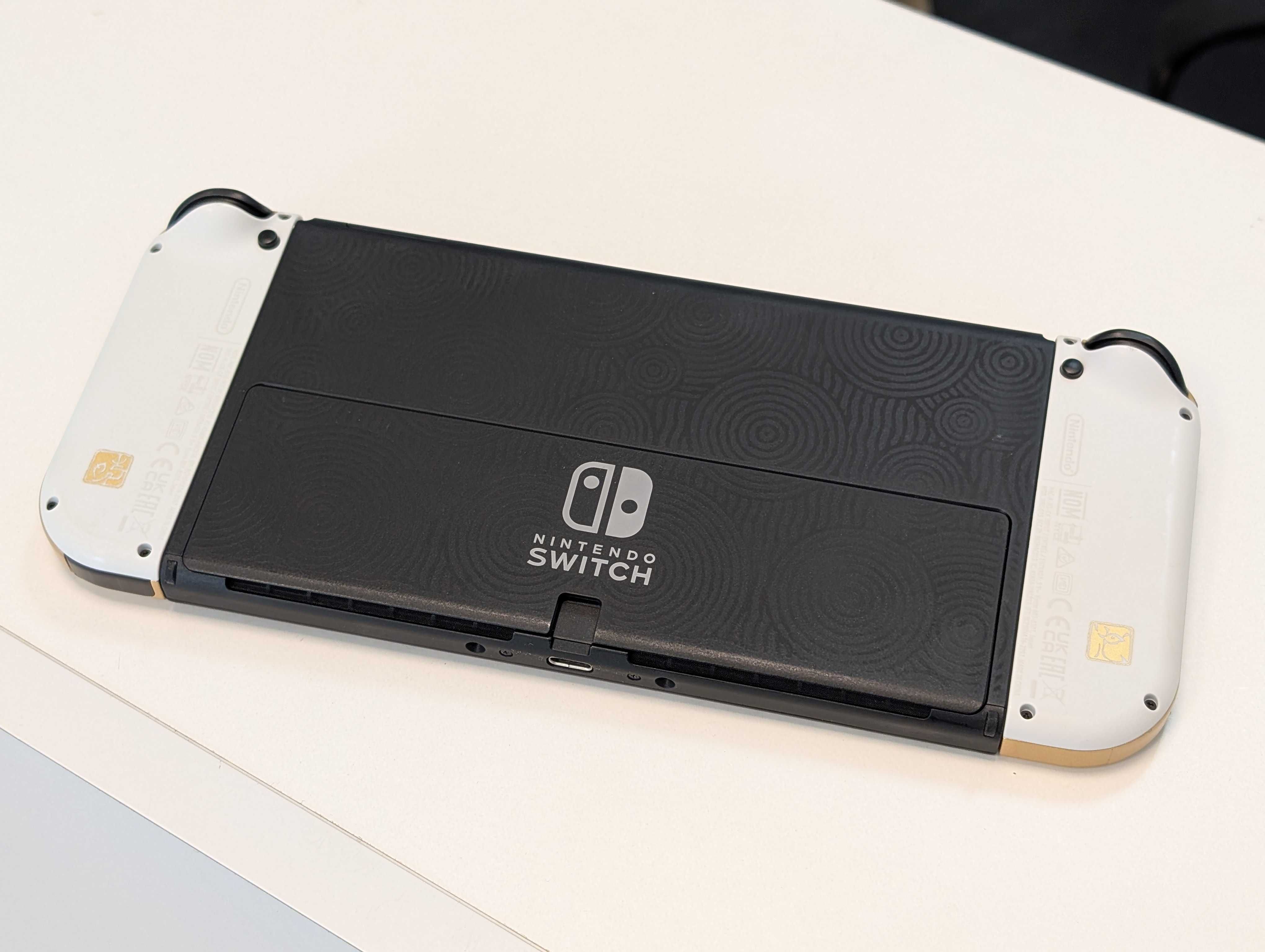 Nintendo Switch OLED Zelda TOTK Edition