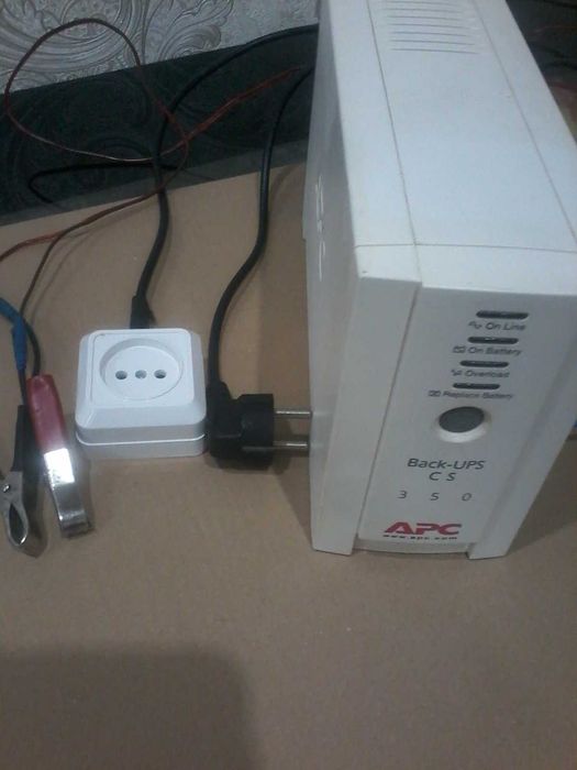 Преобразователь С  12В в 220В чистый синус