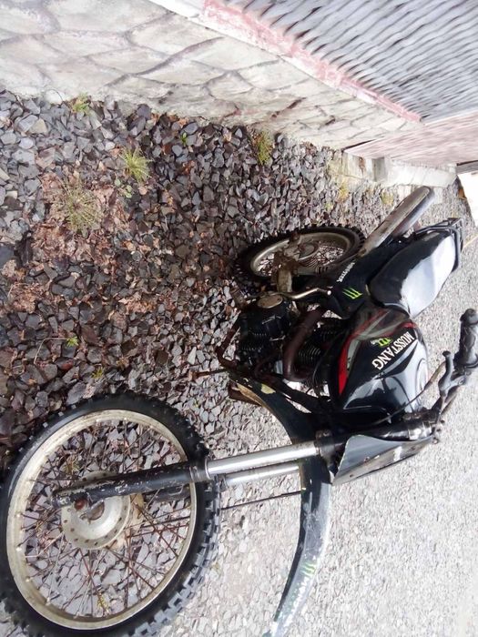 Продам мотоцикл 200куб