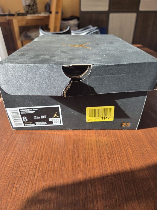 Oryginalne Air Jordan 1 Mid - R. 41