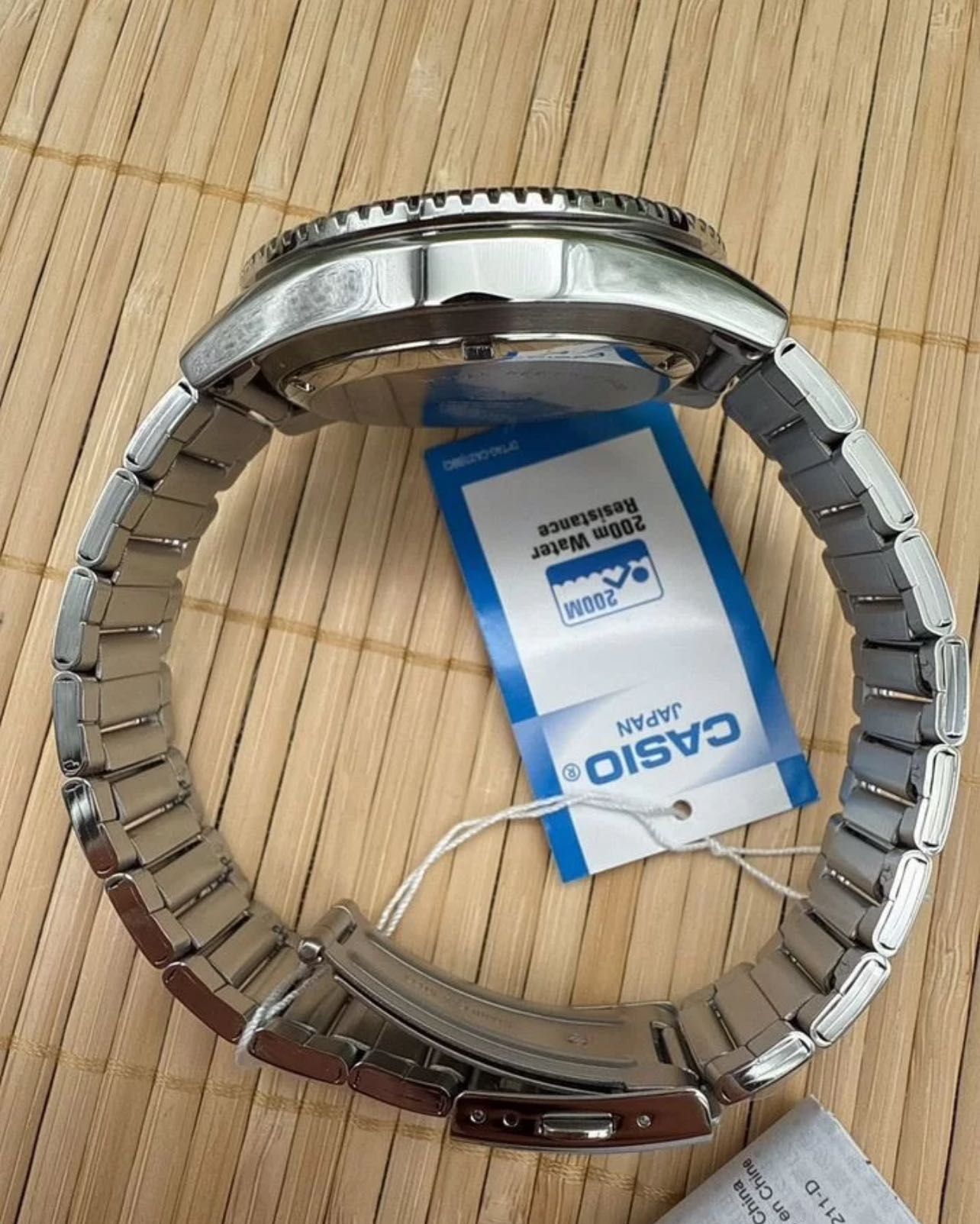 СРОЧНО! Продаю часы мужские Casio MDV-107D-1A1.
