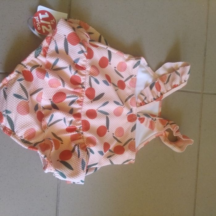 Strój kąpielowy nowy na wzrost 68-74 cm firmy Tu z pieluszką