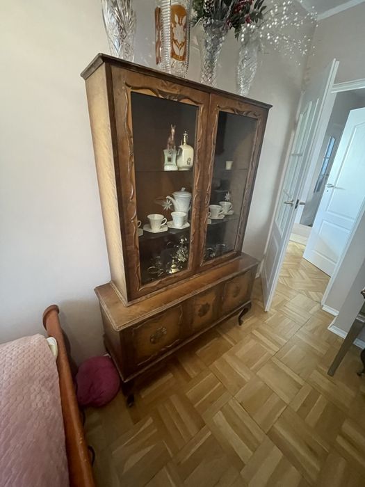 Komoda z nadstawka i witryna. Swarzędz