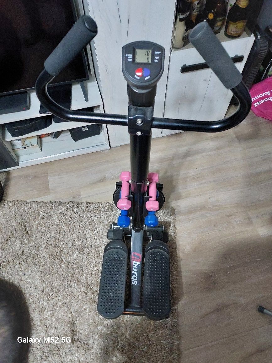 Stepper z kolumną i twisterem