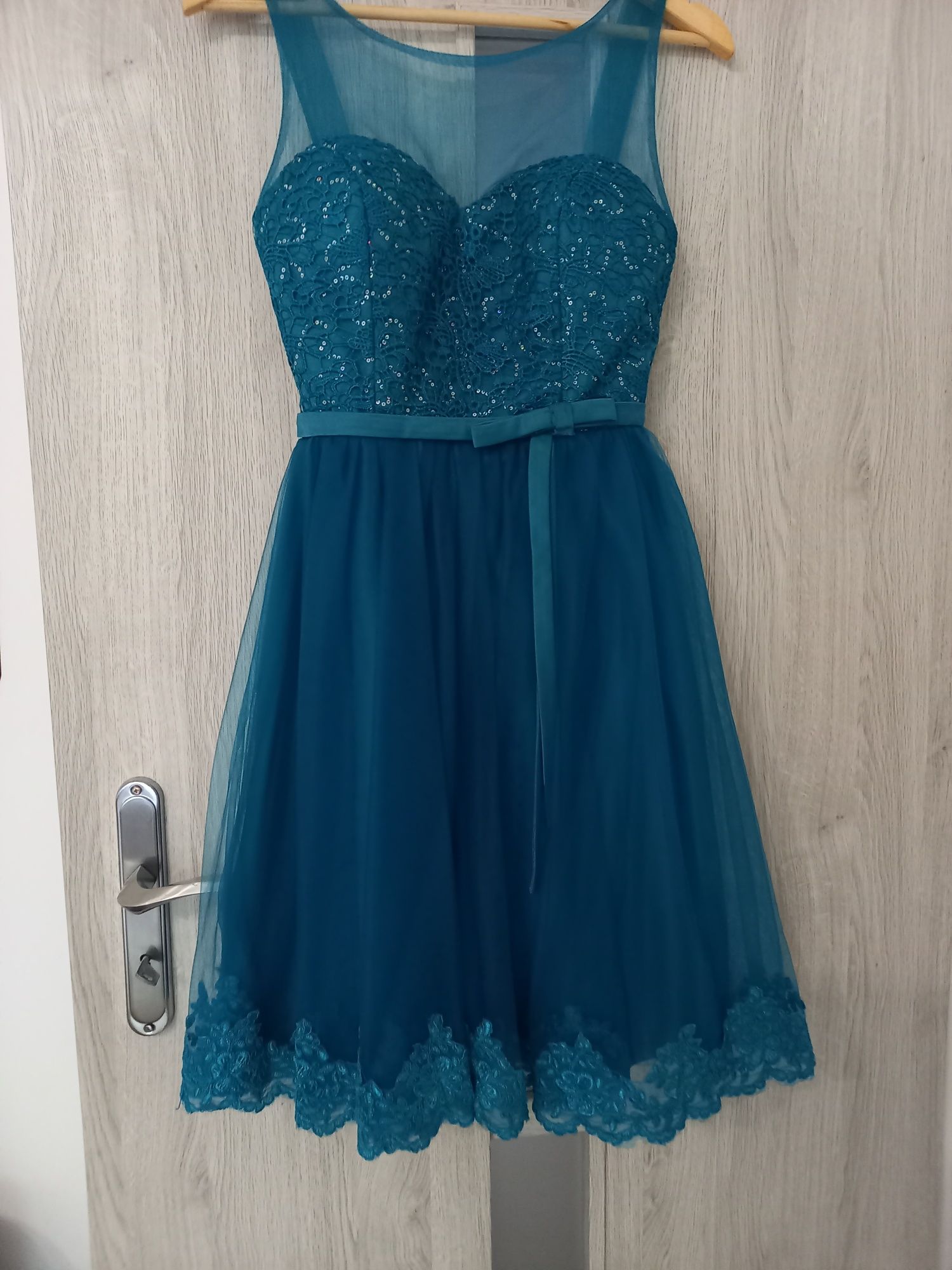 Sukienka wieczorowa rozmiar M/L