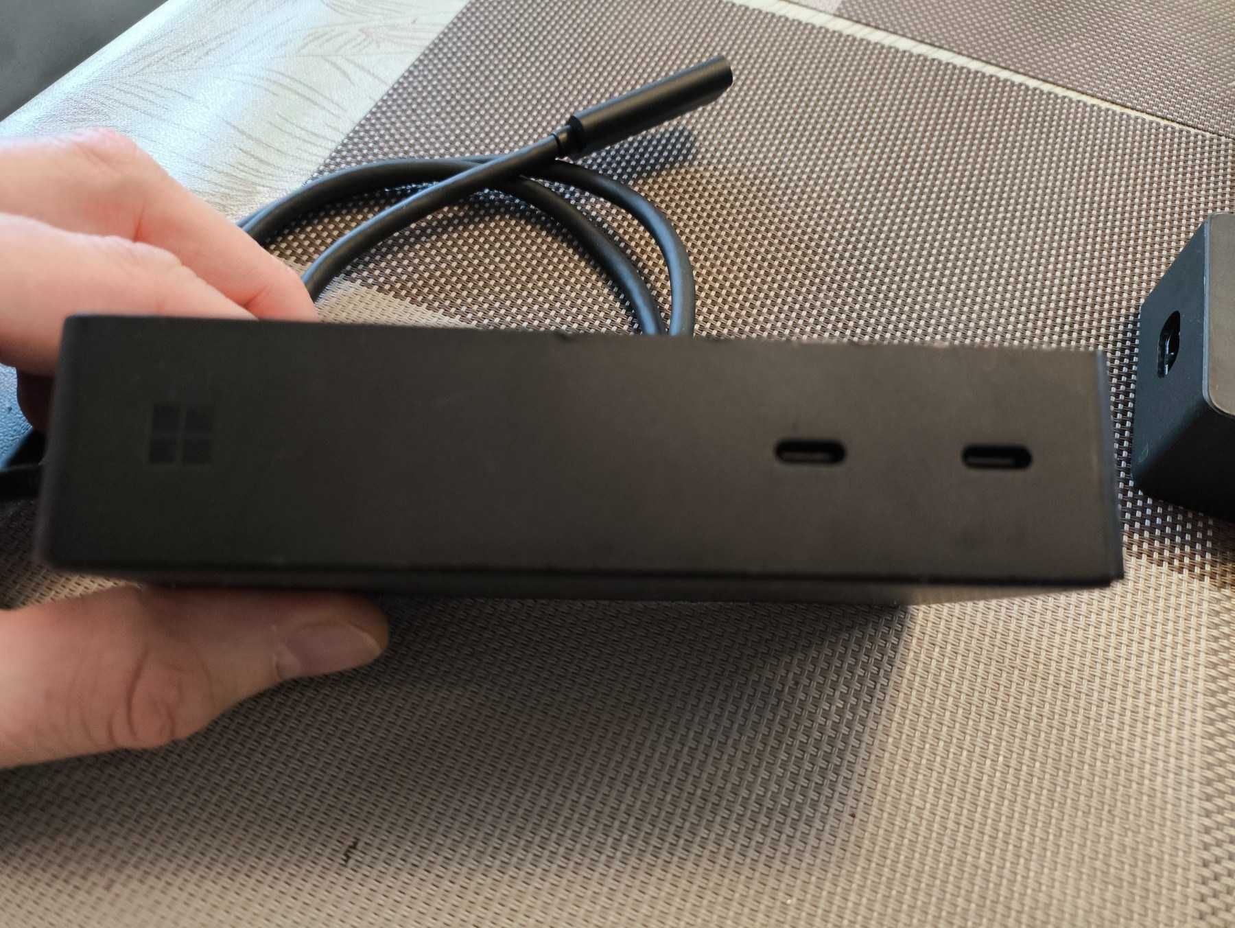 Microsoft Surface докстанція Dock 2 модель 1917 з Type-C