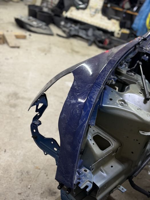 Крило переднє праве з дефектом Model 3 синє