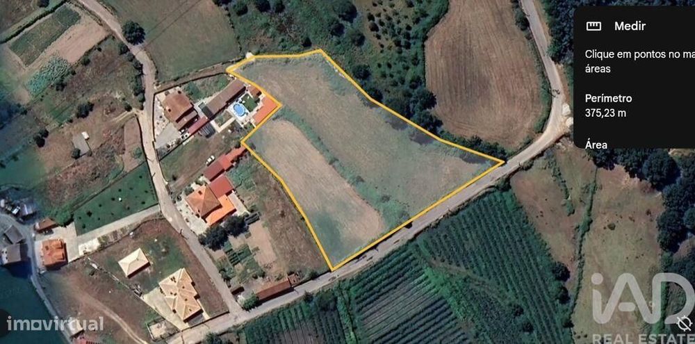 Terreno em Santa Cruz da Trapa e São Cristóvão de Lafões de 7000,00 m2