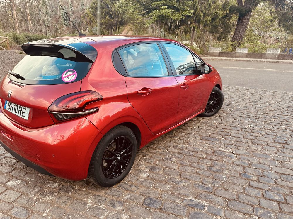 Peugeot 208 1.5 hdi