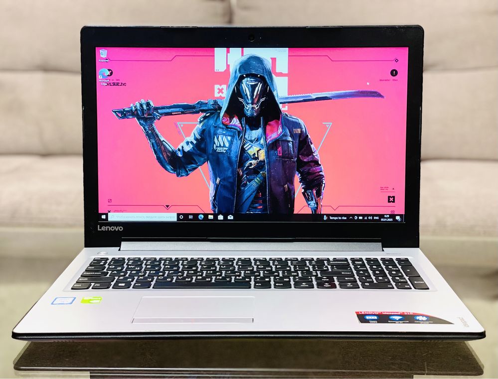 Lenovo/FHD/IPS/i3-6100U/2.3 GHz/6 ГБ/SSD 256/GeForce 920MX /2ГБ