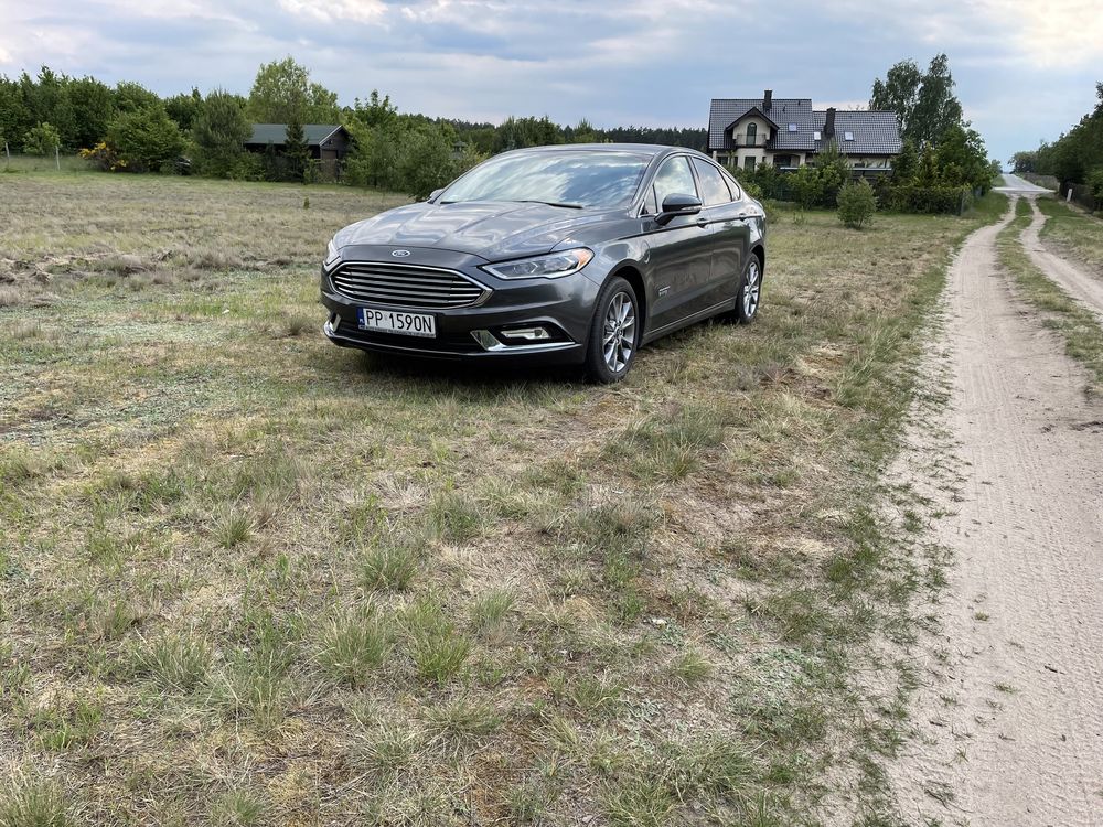 Ford Fusion Plug-In z LPG