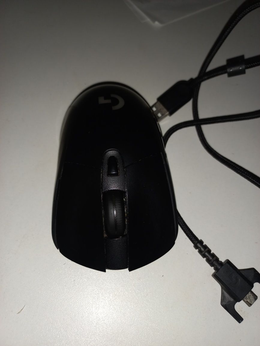 Мишка  Logitech G403
Все работает отлично,купил другую по этому