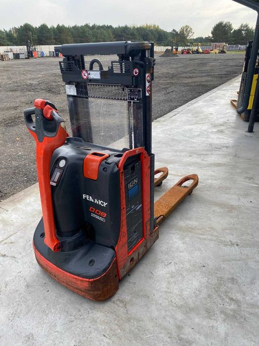 Paleciak elektryczny LINDE D08 2019rok z prostownikami