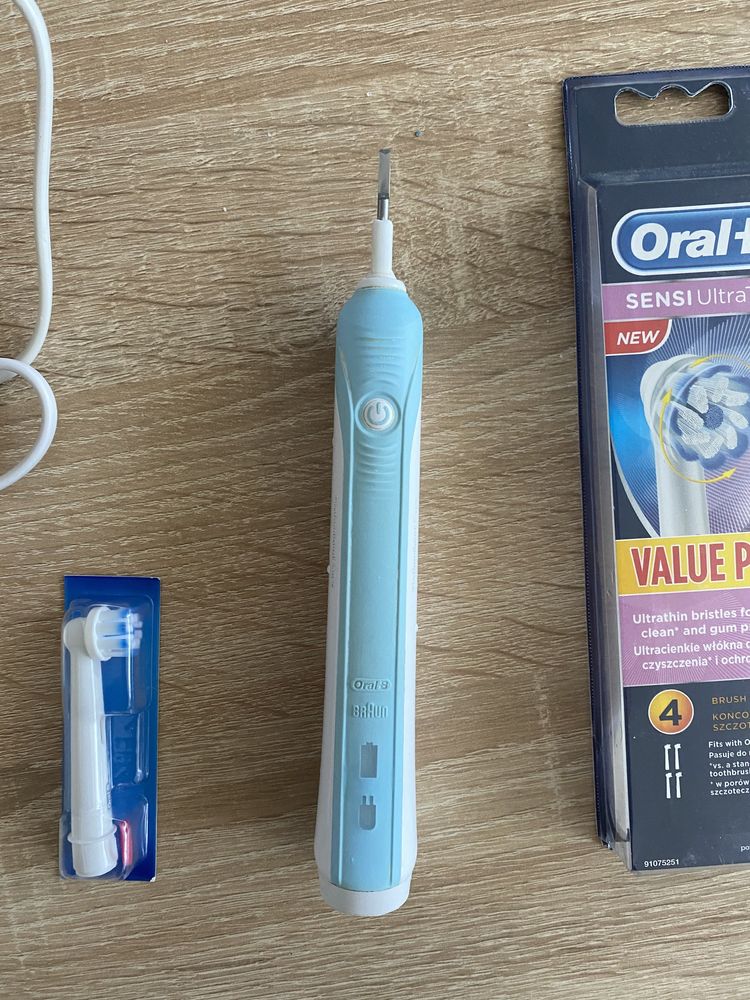 elektryczna szczoteczka do zębów oral b