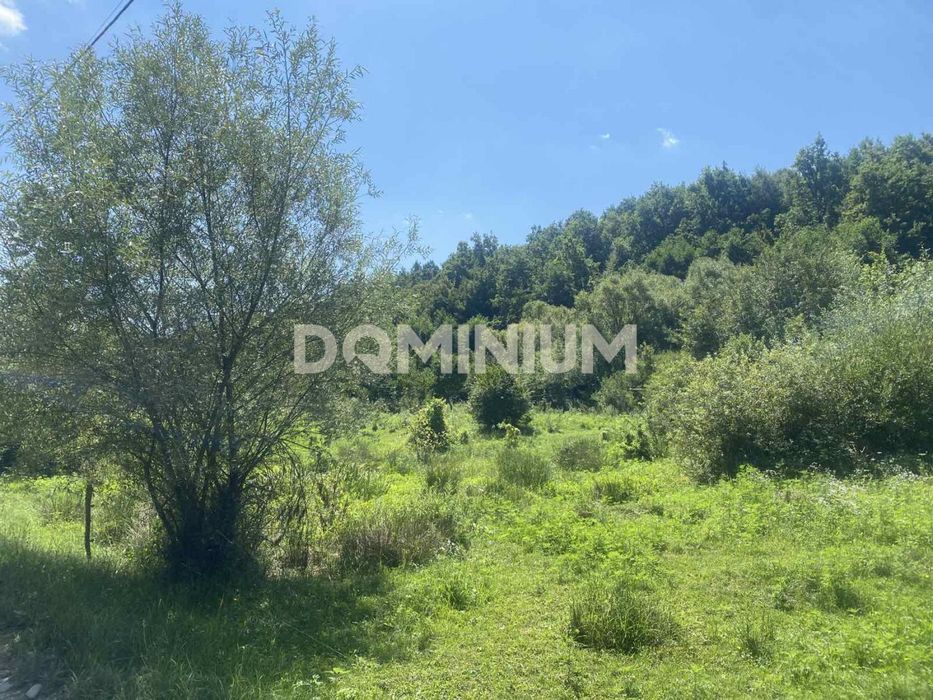 Продаються 2  земельні ділянки у с. Кіреші