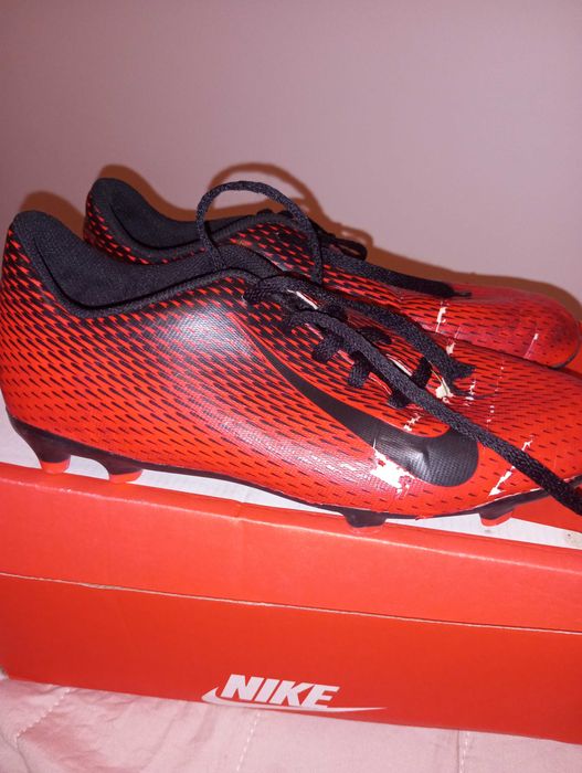 Chuteiras da Nike usadas