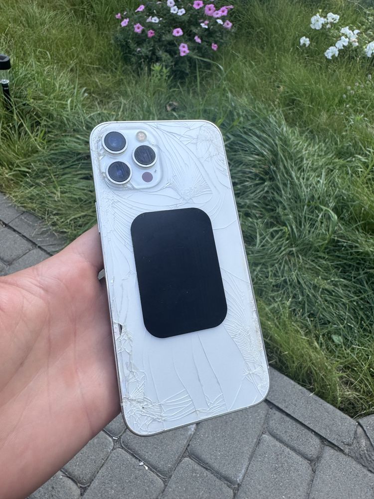 Продам iPhone 12 pro max