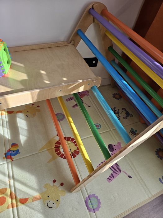 Трикутник Піклера, гірка(скелелазання), балансувальна гойдалка