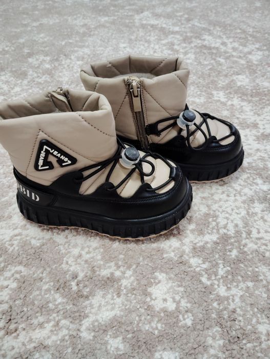 Зимние ботиночки на девочку