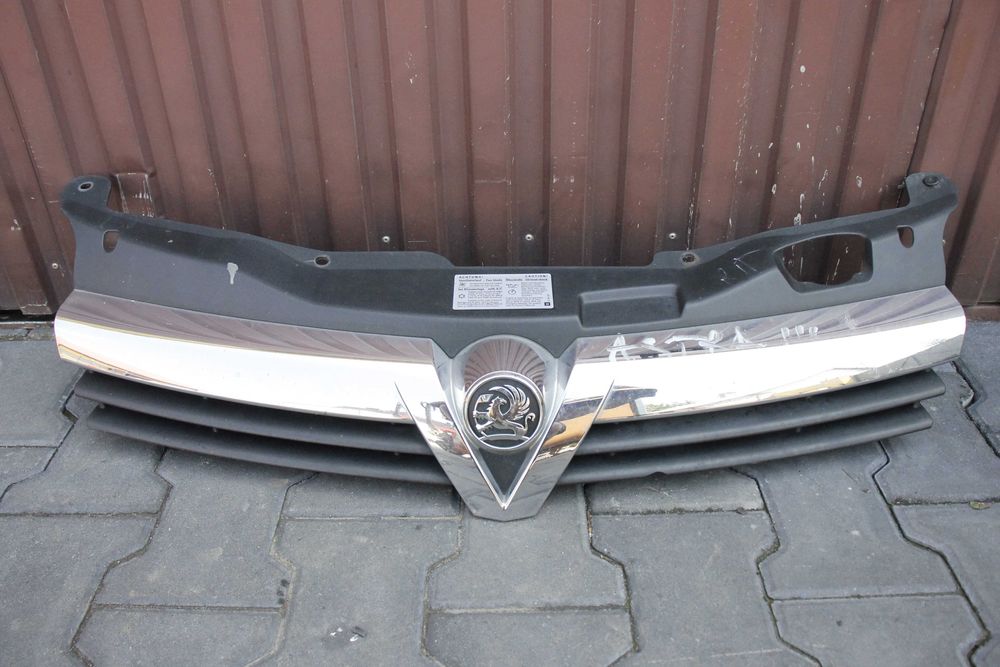 opel astra H III grill atrapa chłodnicy kratka emblemat chrom vauxhall