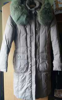 Жіноче зимове пальто розмір М