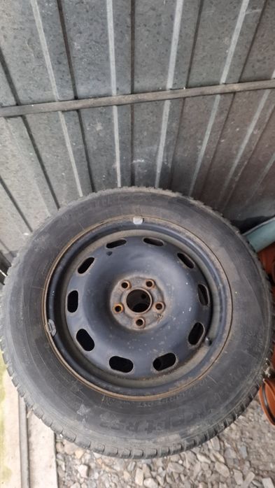 Felgi stalowe z oponami