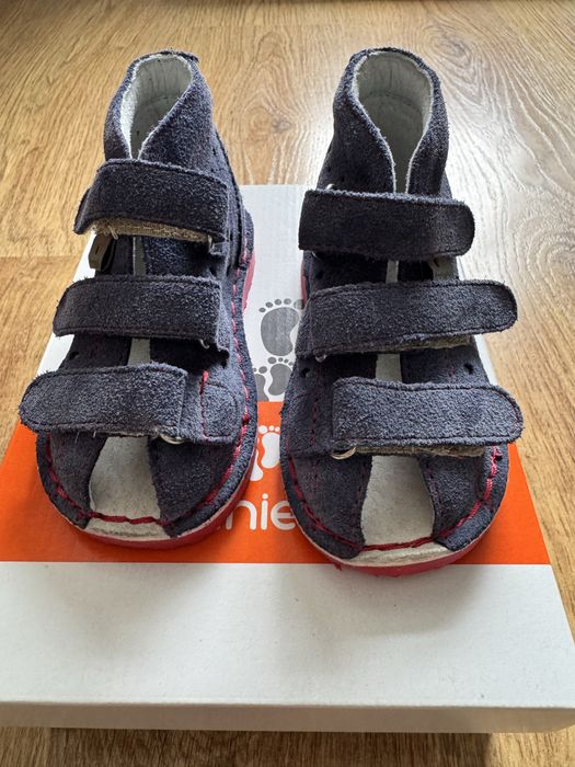 Buty Danielki NOWE rozmiar 20 niebieskie