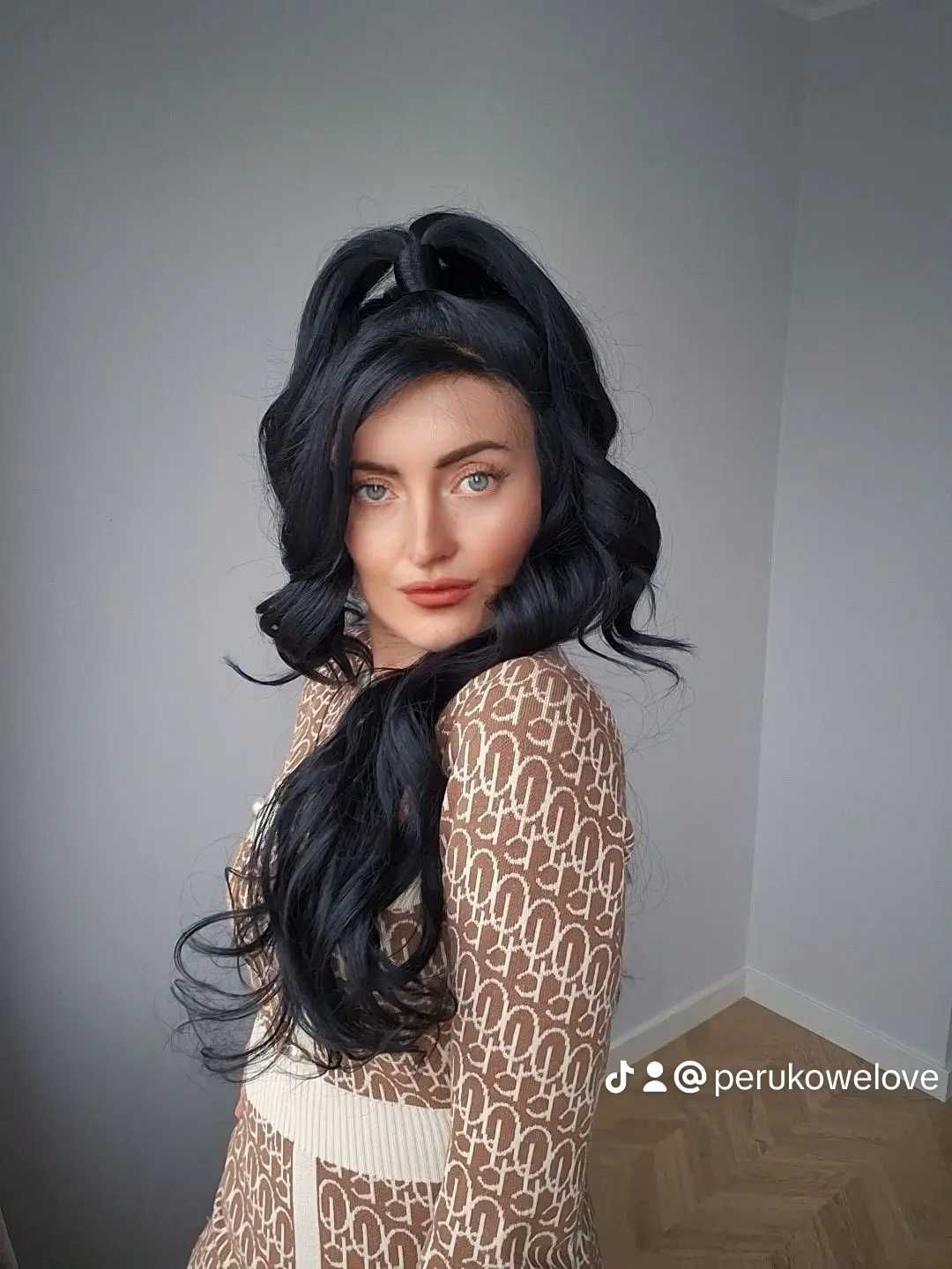 Peruka czarna z kucykiem lace front kręcone długie włosy jak naturalne