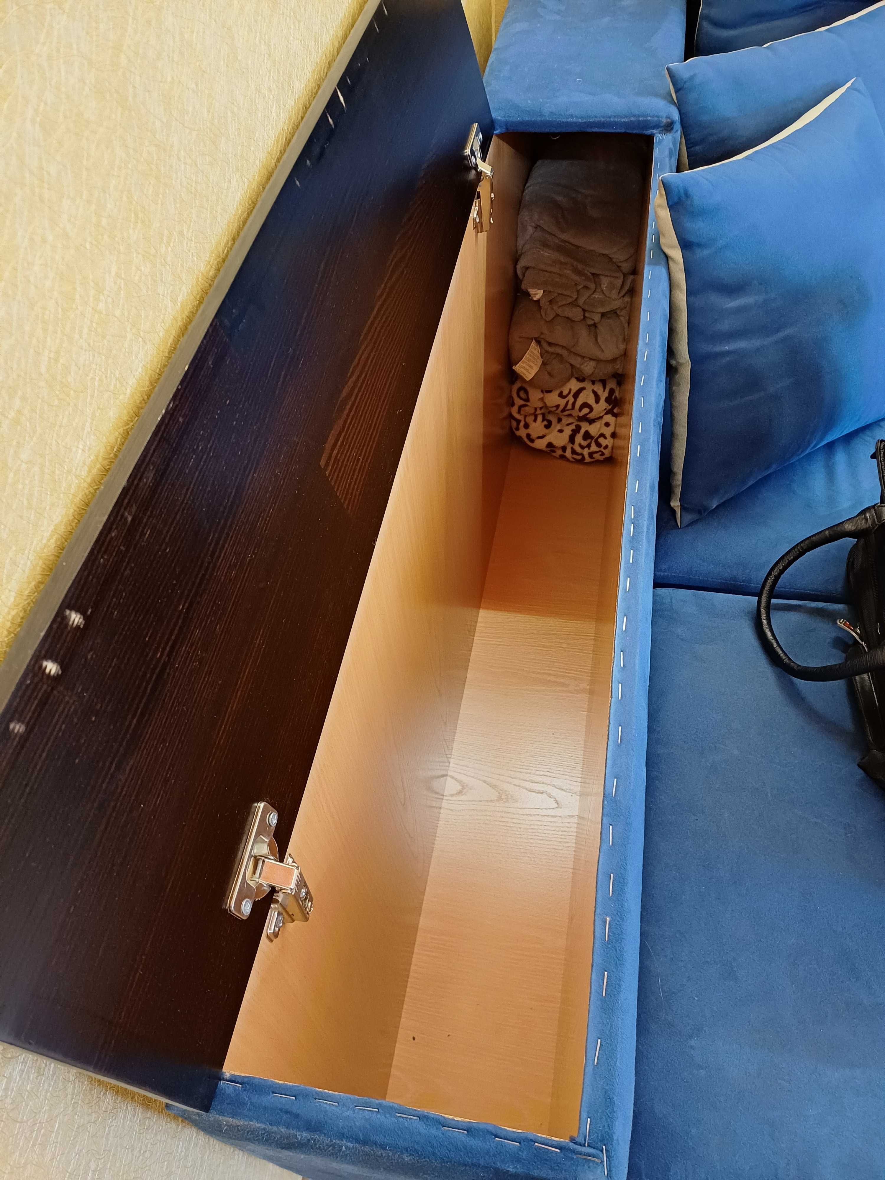Диван кровать спальное место 155х210