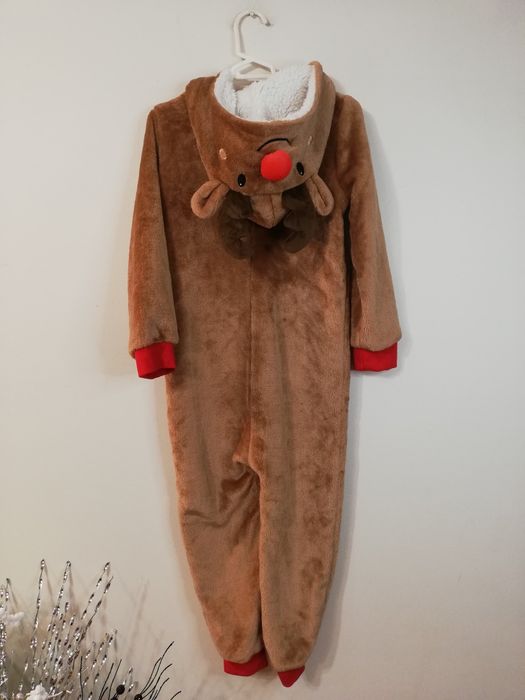 Piżama jednoczęściowa roz 104/110 świąteczna