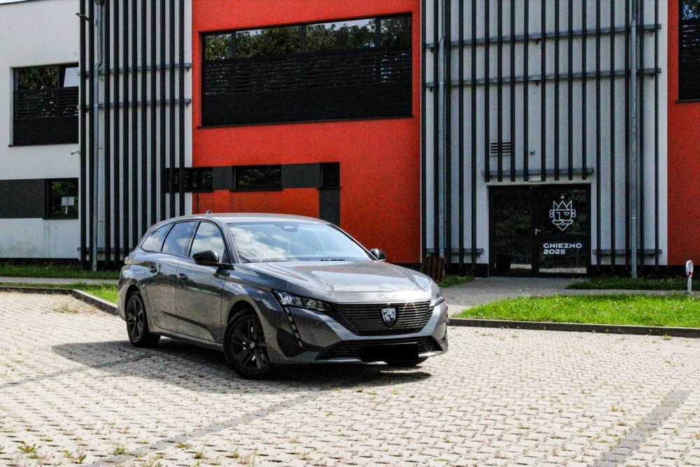 Wypożyczalnia Wynajem Aut Premium Samochodów Bus Osobowych Peugeot 308