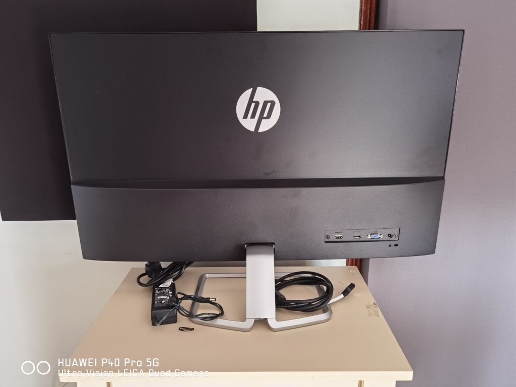 Monitor   HP 32F