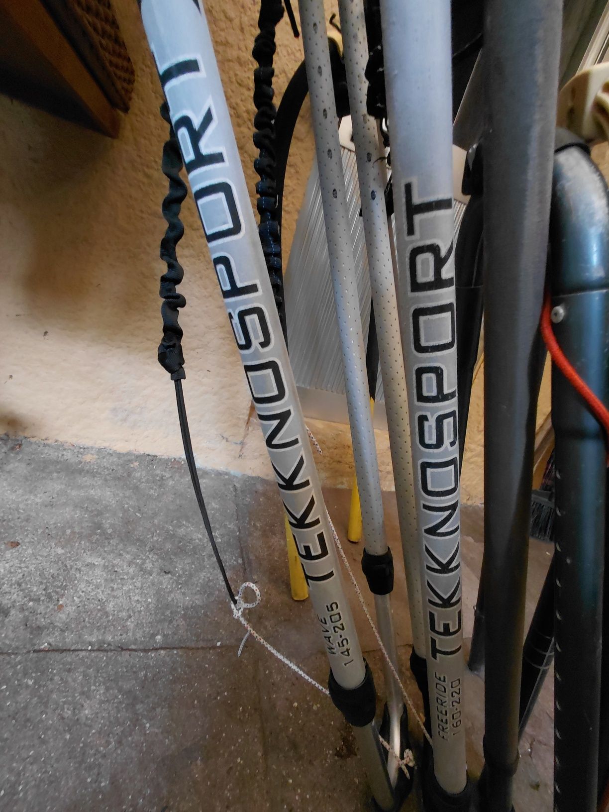 windsurf da marca Naish Hawaii.