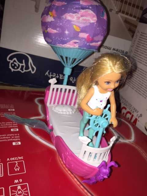 Lalka Barbie Chelsea magiczna łódka
