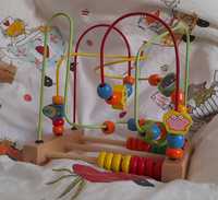 Zabawka, labirynt, przeplatanka sensoryczna dlaalego dziecka