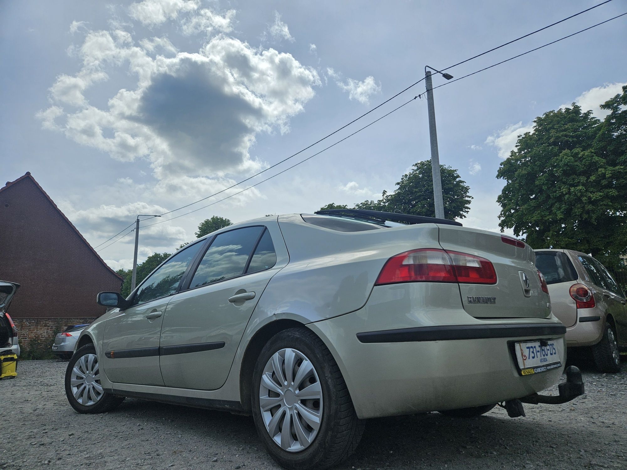 Renault Laguna//1.9 Diesel//2001//Hak//Radio Bluetooth//Zamiana