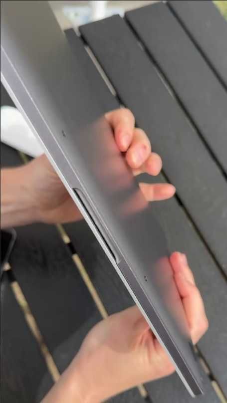 MacBook Pro Core I5 16/256 Гб (2017)