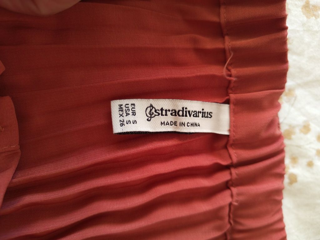 Saia drapeada salmão Stradivarius