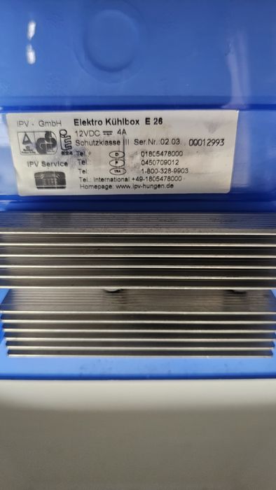 Lodowka 12v samochodowa turystyczna