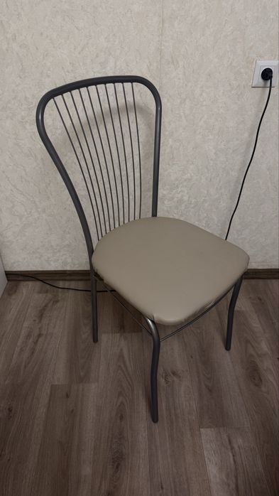 Кресла офисные, стулья