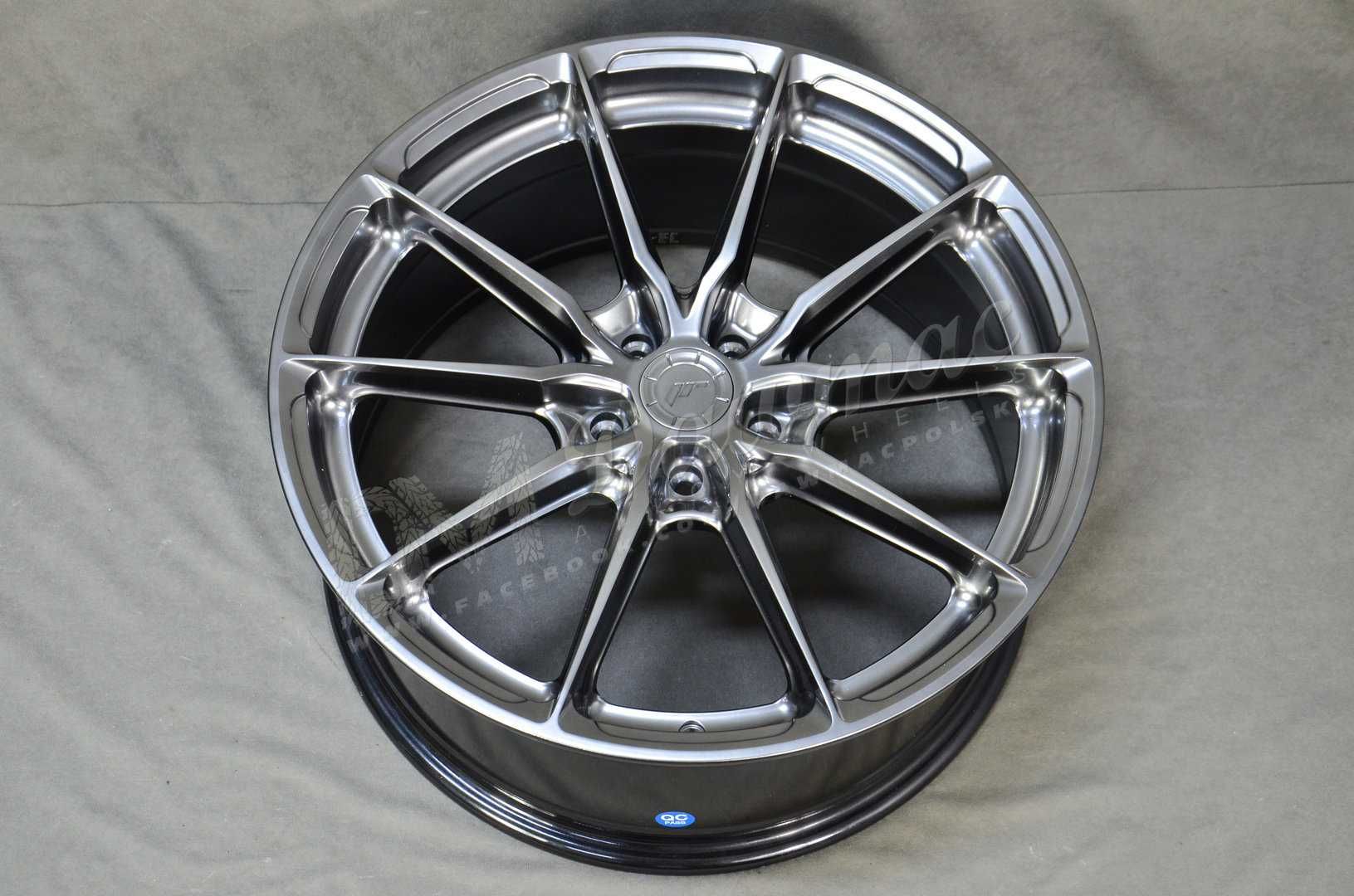 Felgi Japan Racing JR37 19" 8,5J ET40 + 8,5J ET42 5x108 Hyper Black