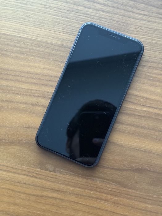 iPhone 11 64GB Apple